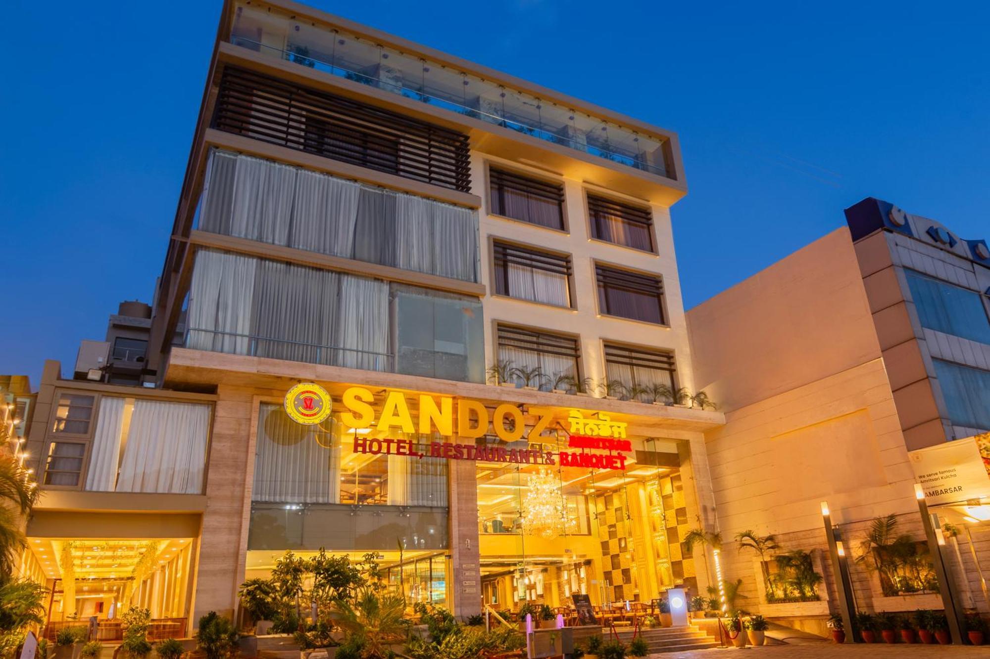 Sandoz Amritsar Near Golden Temple Exterior photo