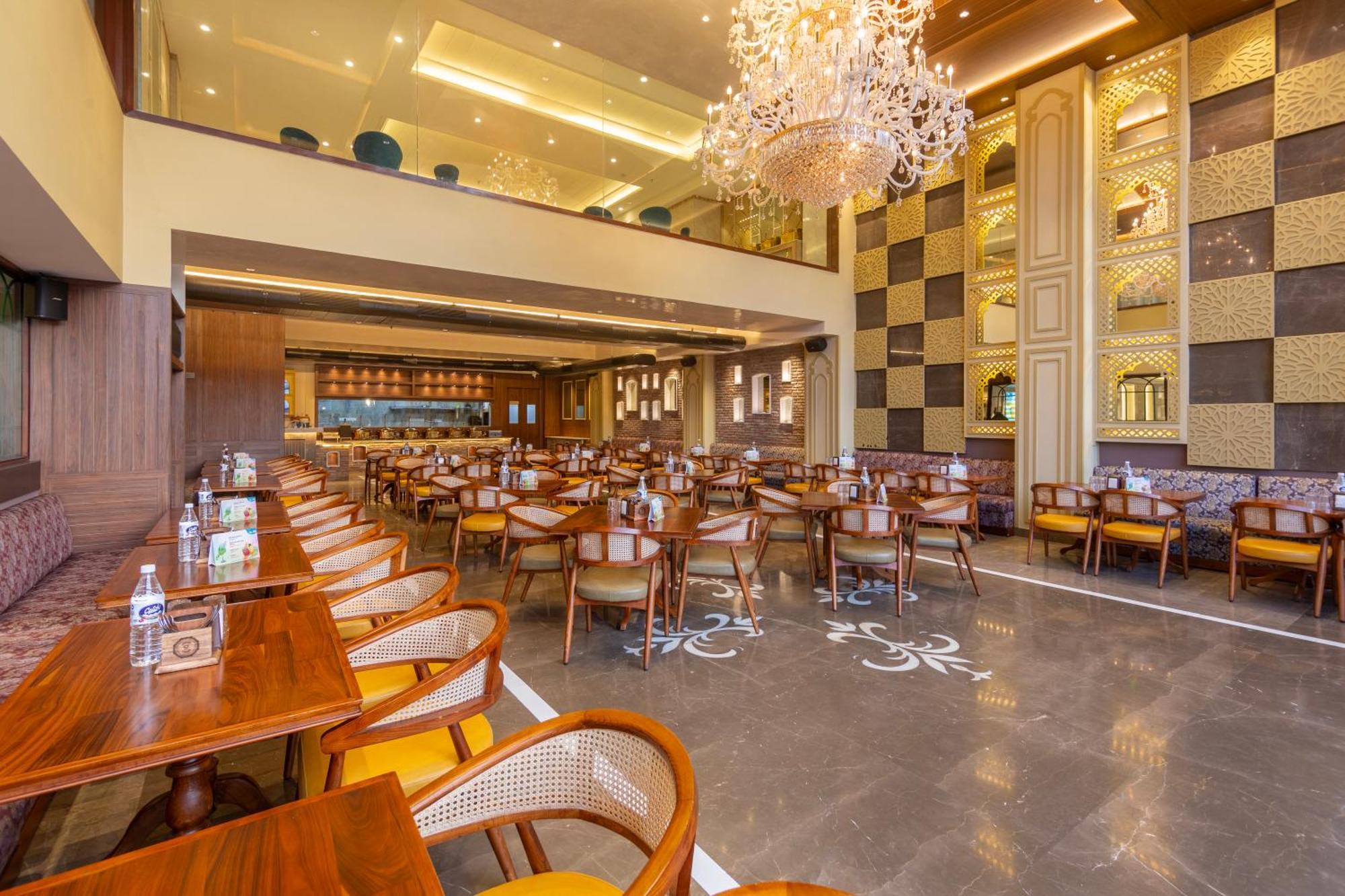 Sandoz Amritsar Near Golden Temple Exterior photo